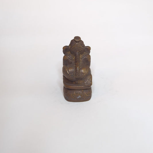 Ganesh statue made of brass: Hand-forged and patinated using the traditional casting method