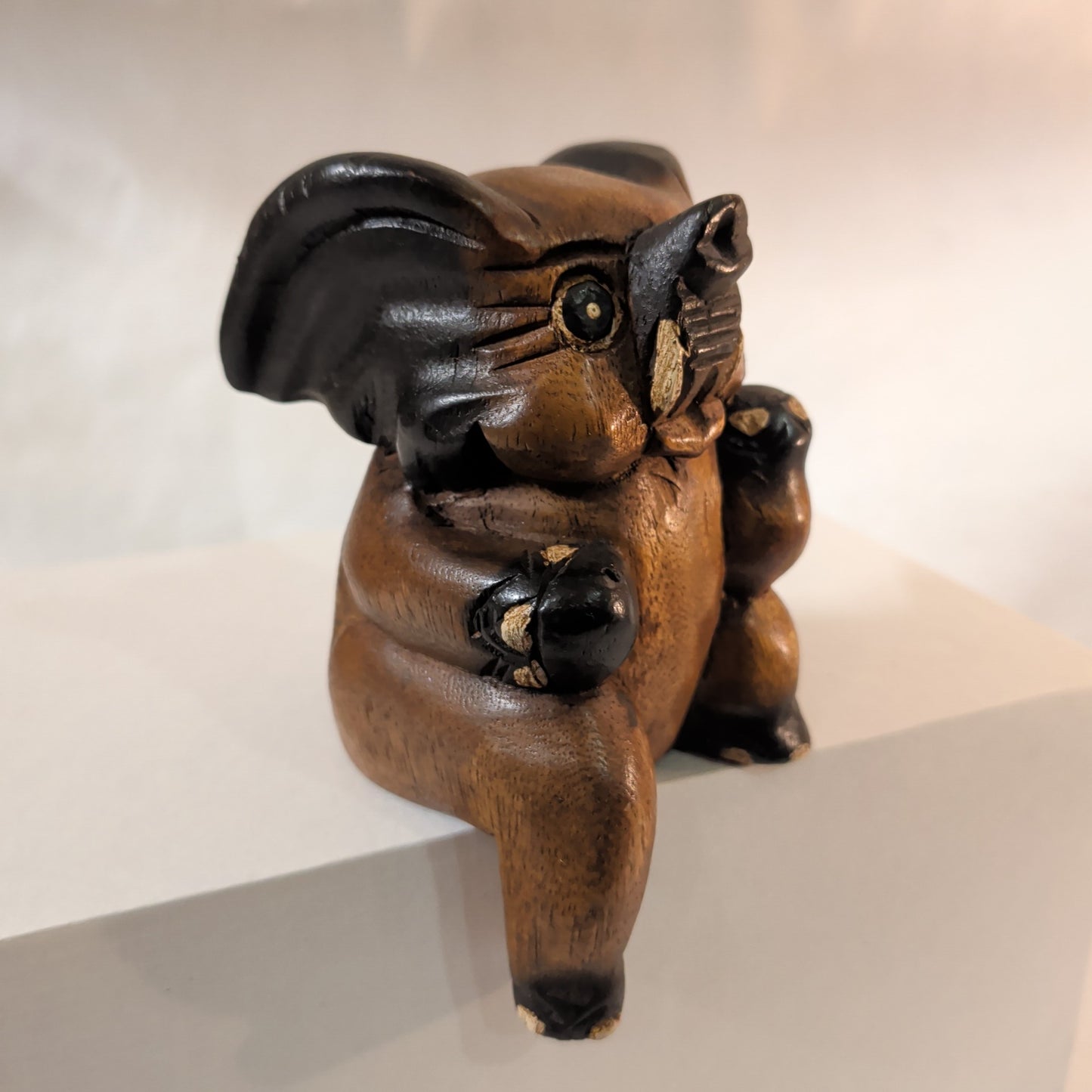 Teakholz Elefant für Buchstützen & Regale (14 cm) – Massiver Holz-Glücksbringer