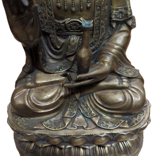 Kuan-Yin-Statue aus edlem Messing: Göttin der Barmherzigkeit und spirituelles Prunkstück – Ansicht 2 | orientcrafts