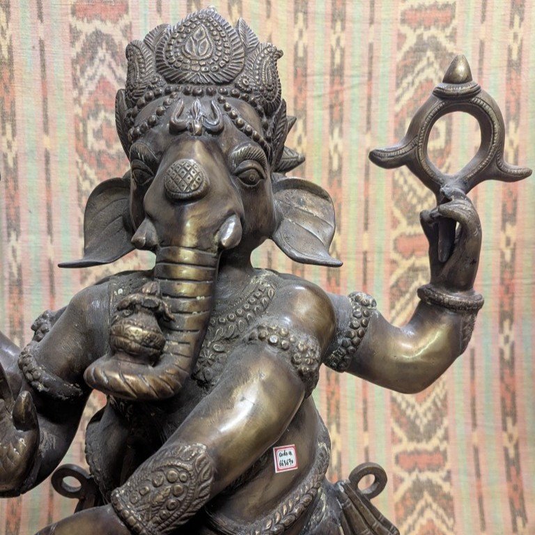 Ganesha masterpiece in brass: 76 cm tall statue for wisdom, happiness and new beginnings