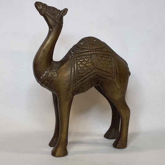 Brass camel statue: Hand-forged, patinated and traditionally cast 
