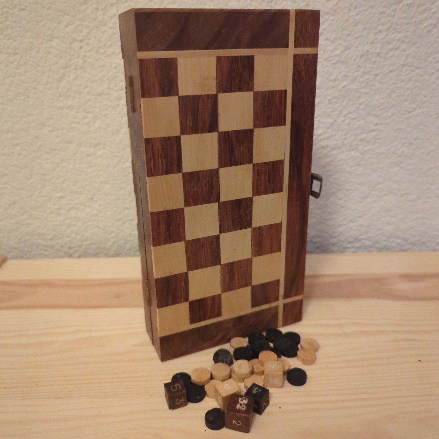 Chess &amp; Backgammon 2-in-1 Set: Real wood classic with Indian inlay