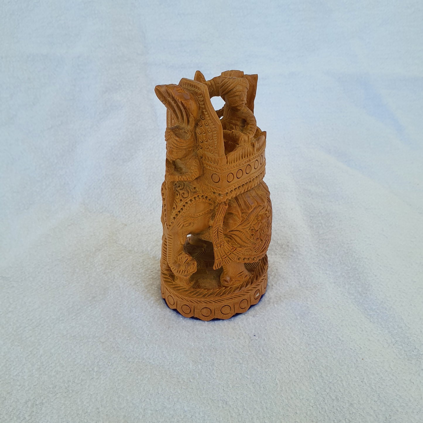 Elephant with rider made of sandalwood: Royal splendor and finest craftsmanship