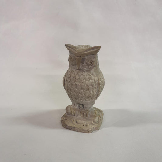 Owl statue made of soapstone: Hand-carved symbol of wisdom