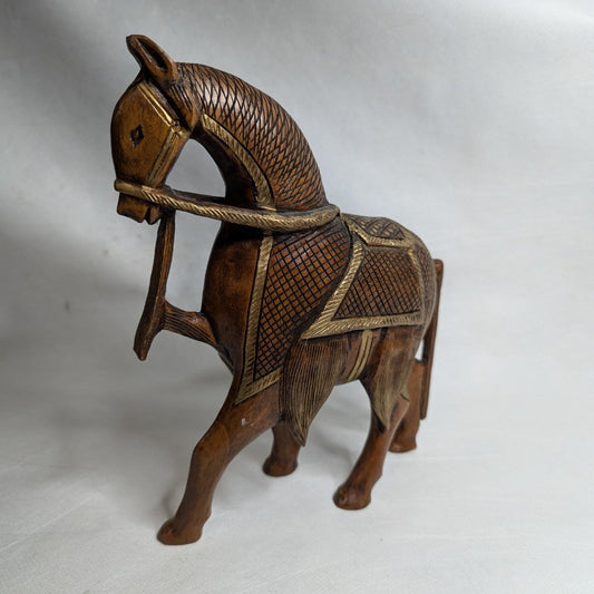 Teakwood horse figurine, India – Hand-carved, 18 cm