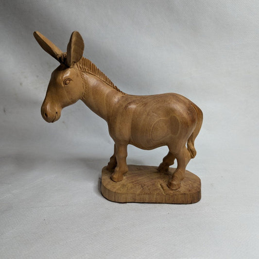 Donkey figurine made of linden wood: Hand-carved, traditional, unique piece