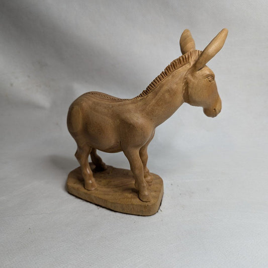Donkey figurine made of linden wood: Hand-carved, traditional, unique piece