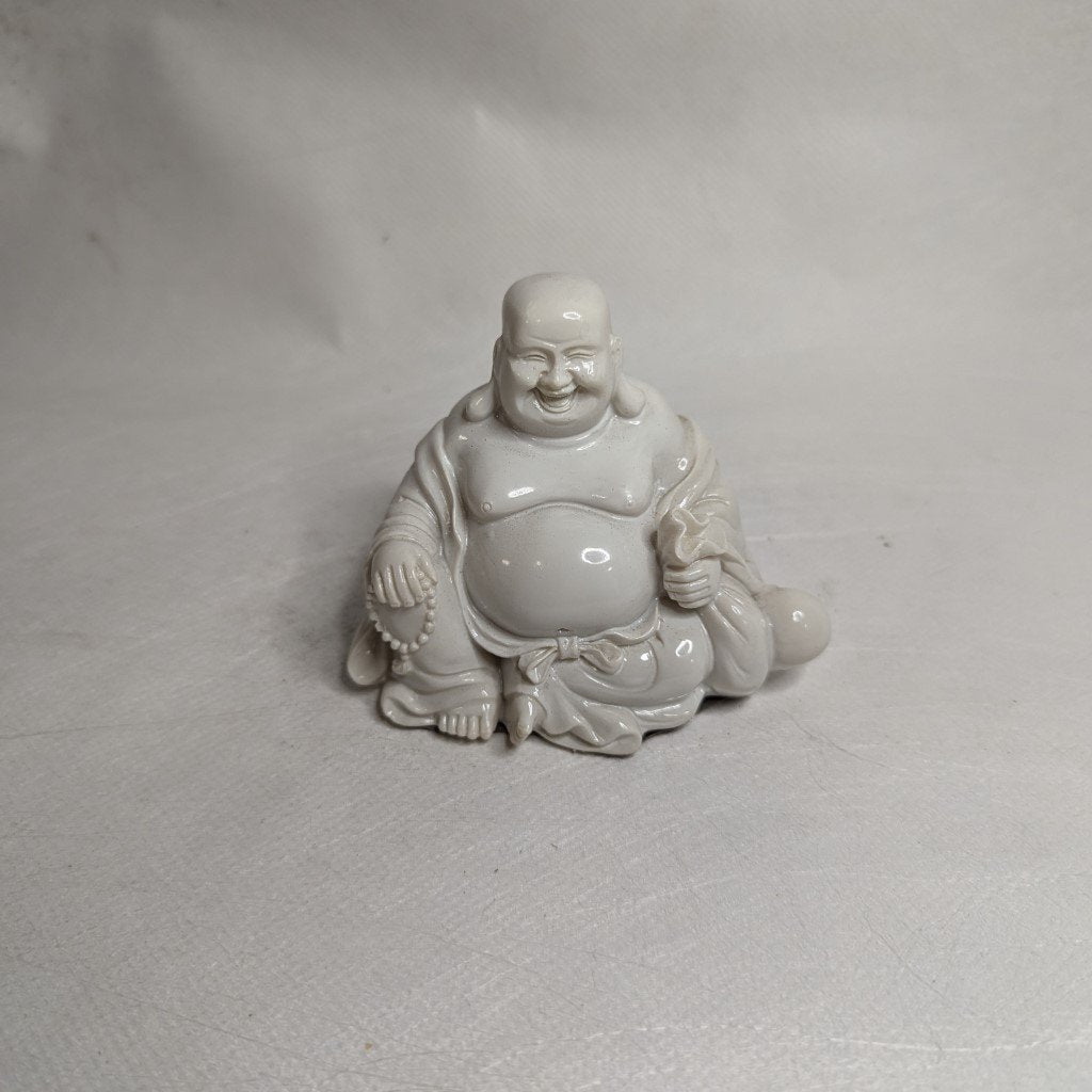 Buddha Figurine Set made of Resin (Set of 3): Peace and Spirituality for Your Home