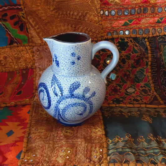 Classic ceramic Bembel with mug: Timeless set with blue decor