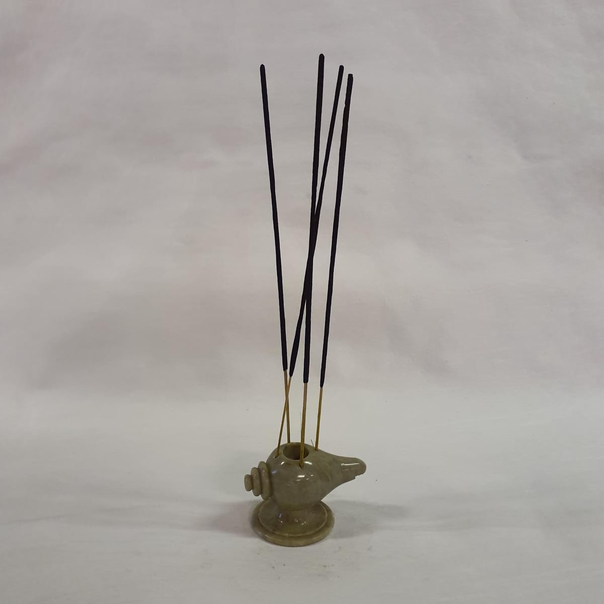 Incense stick holder, soapstone, India – Hand-carved, 6 cm