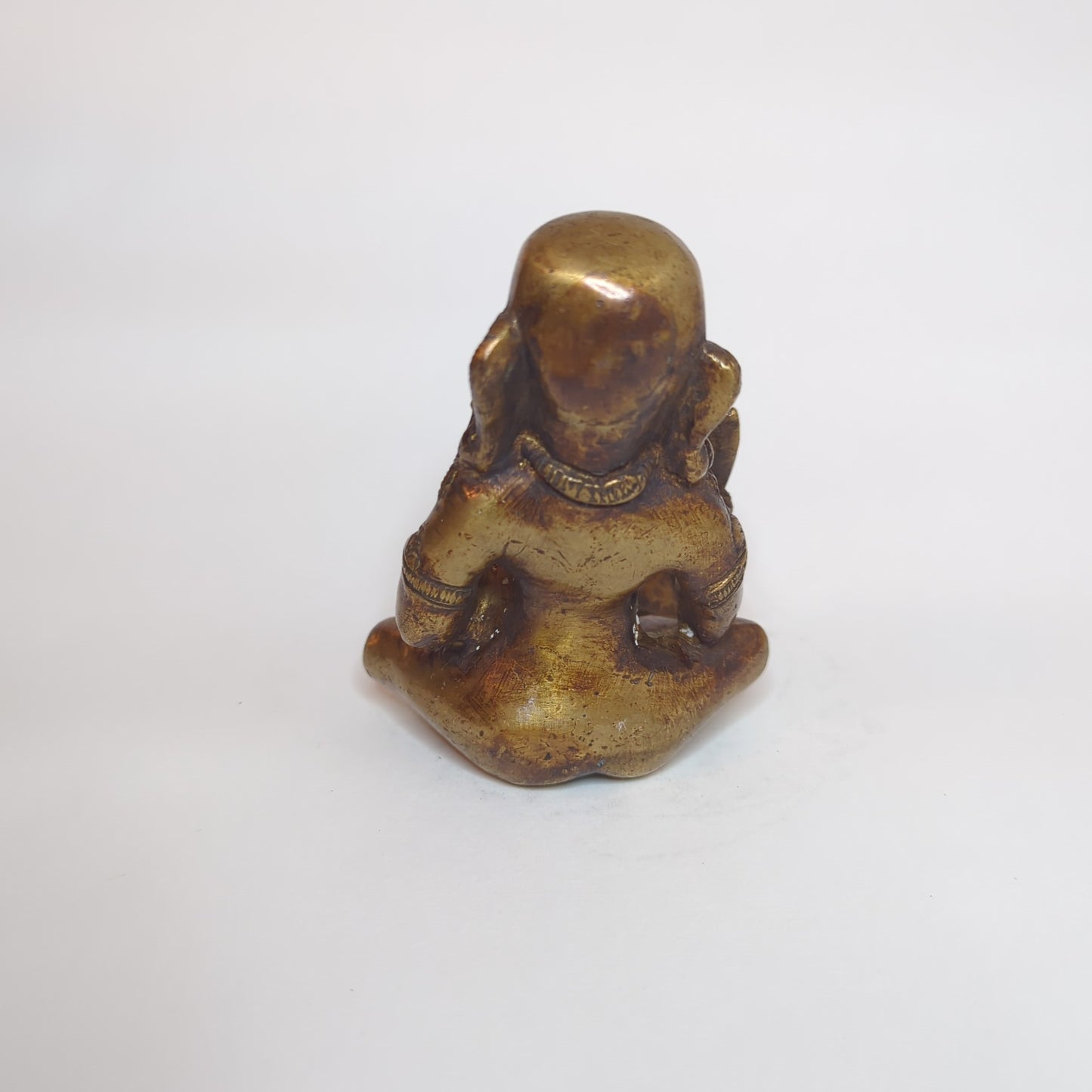 Ganesha statue made of brass: Hand-forged and patinated using the traditional casting method