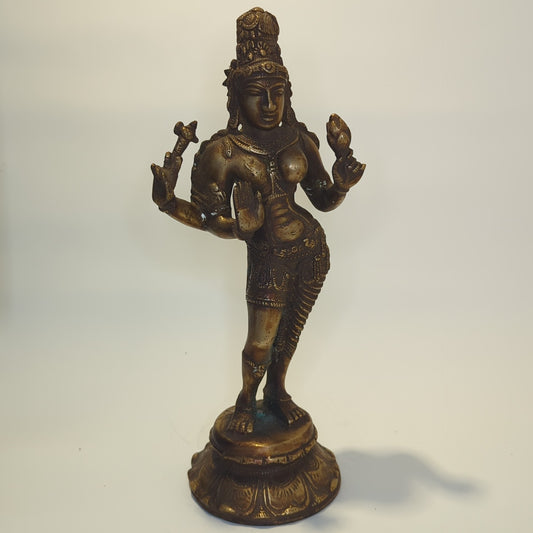 Ardhanarishvara statue made of brass: symbol of divine unity