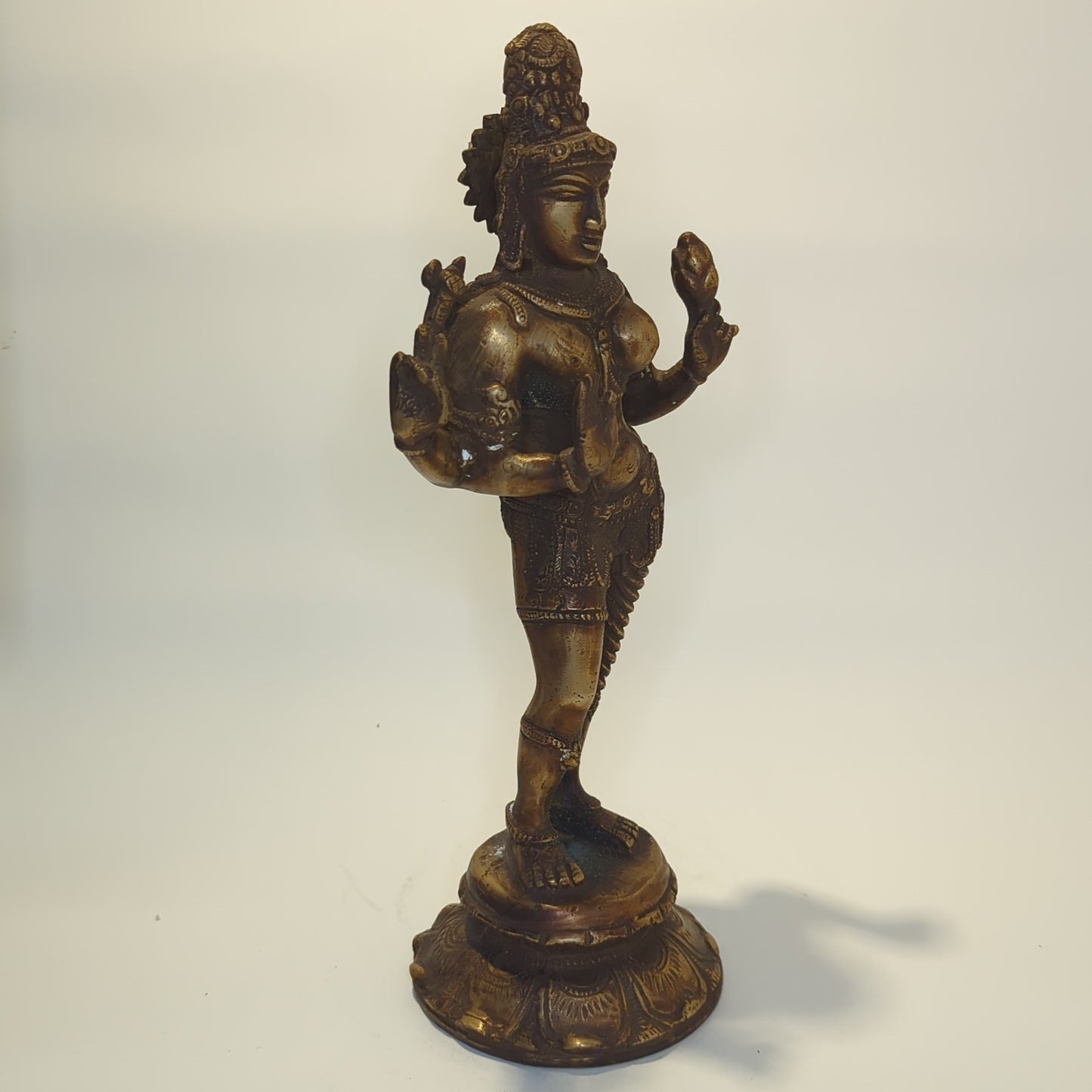 Ardhanarishvara statue made of brass: symbol of divine unity