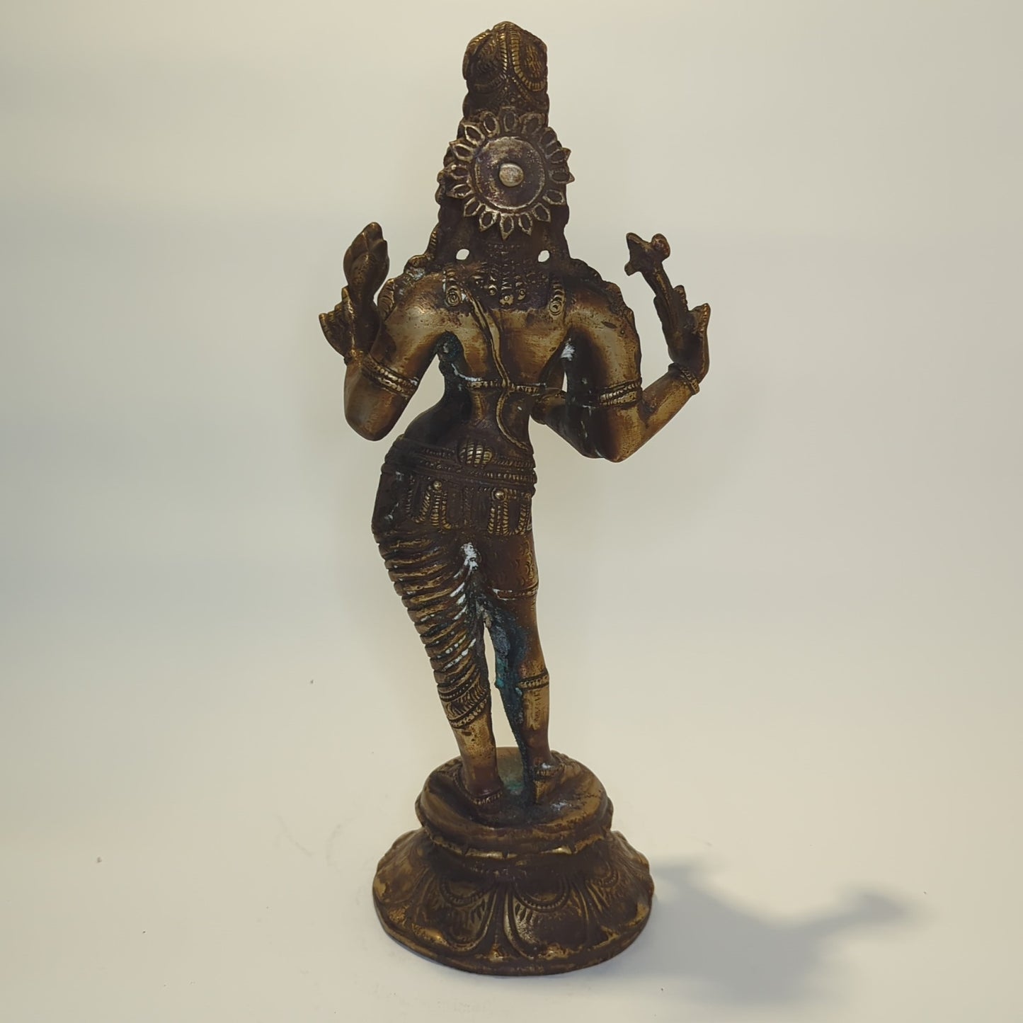 Ardhanarishvara statue made of brass: symbol of divine unity