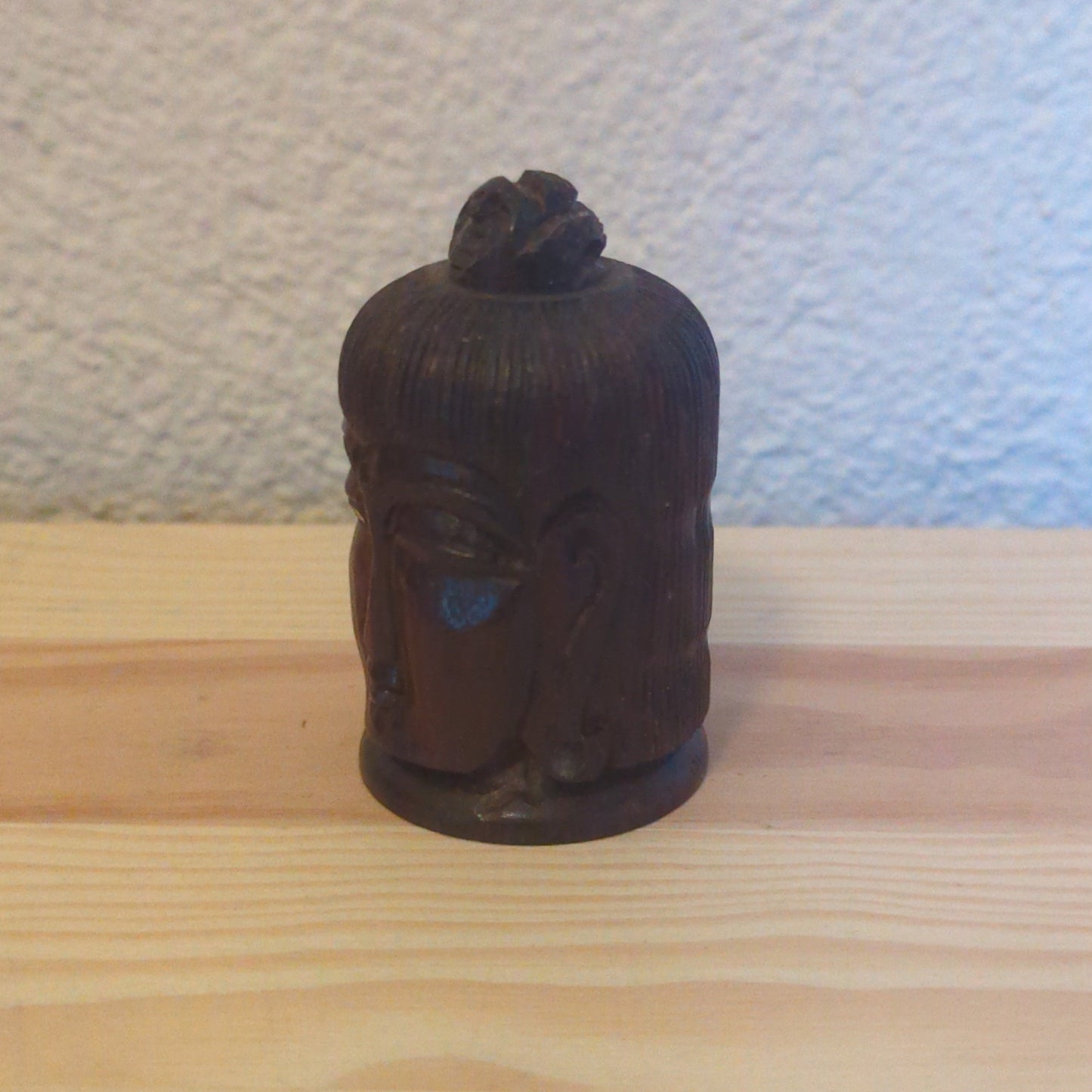 Pillbox Buddha Head made of Mahogany: Hand-carved, practical travel accessory