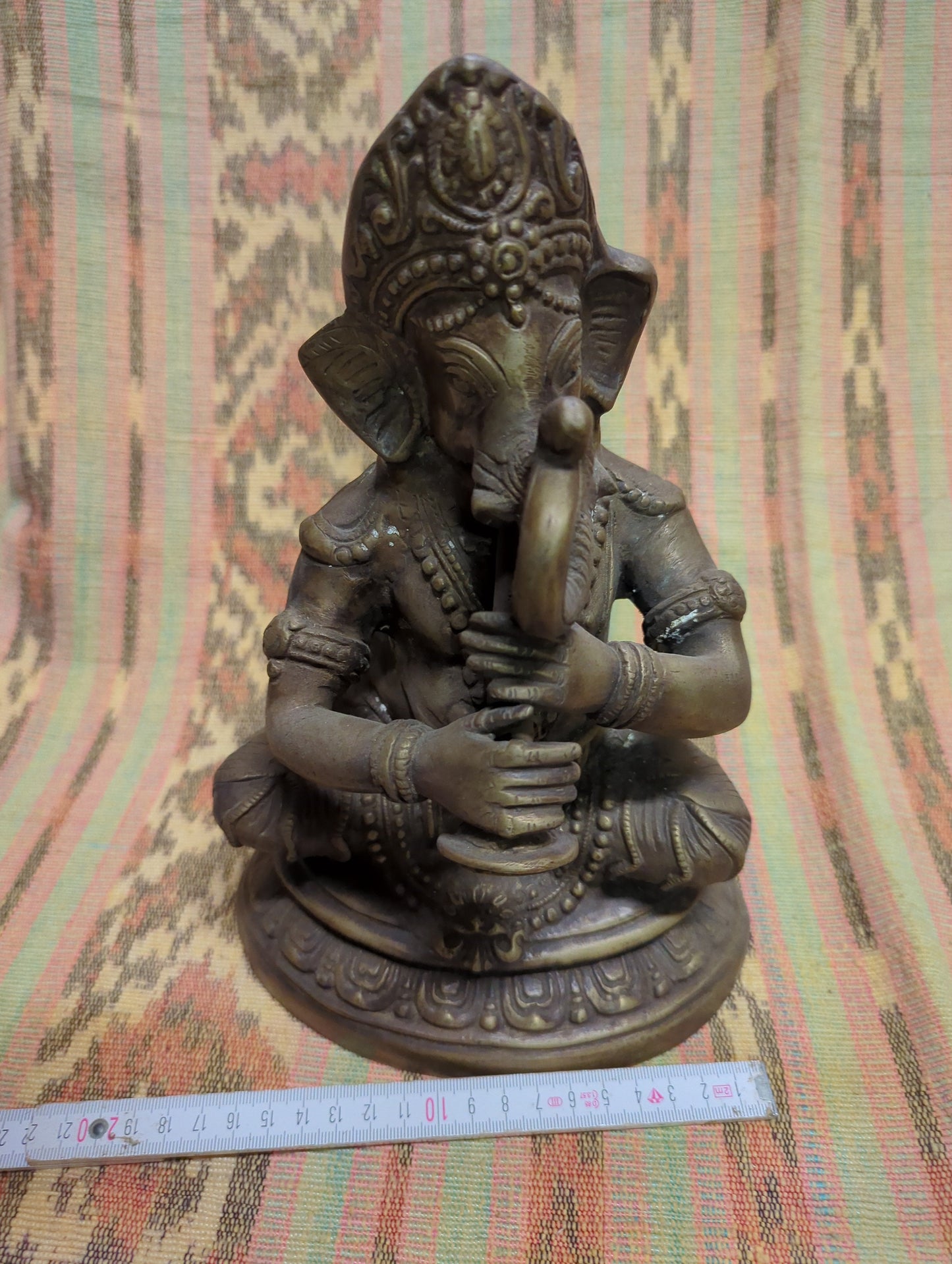 Bronze statue of Ganesha: God of success, wisdom, and new beginnings